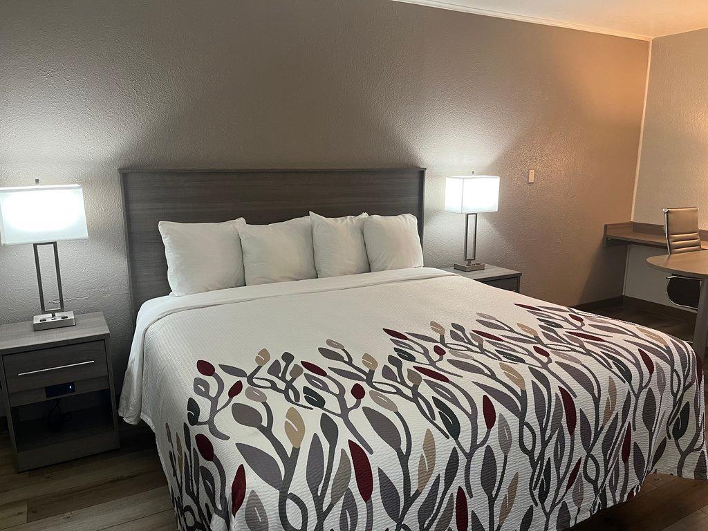Red Roof Inn 매디슨빌 외부 사진